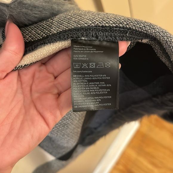 H&M Shacket - Plaid - Picture 6 of 6
